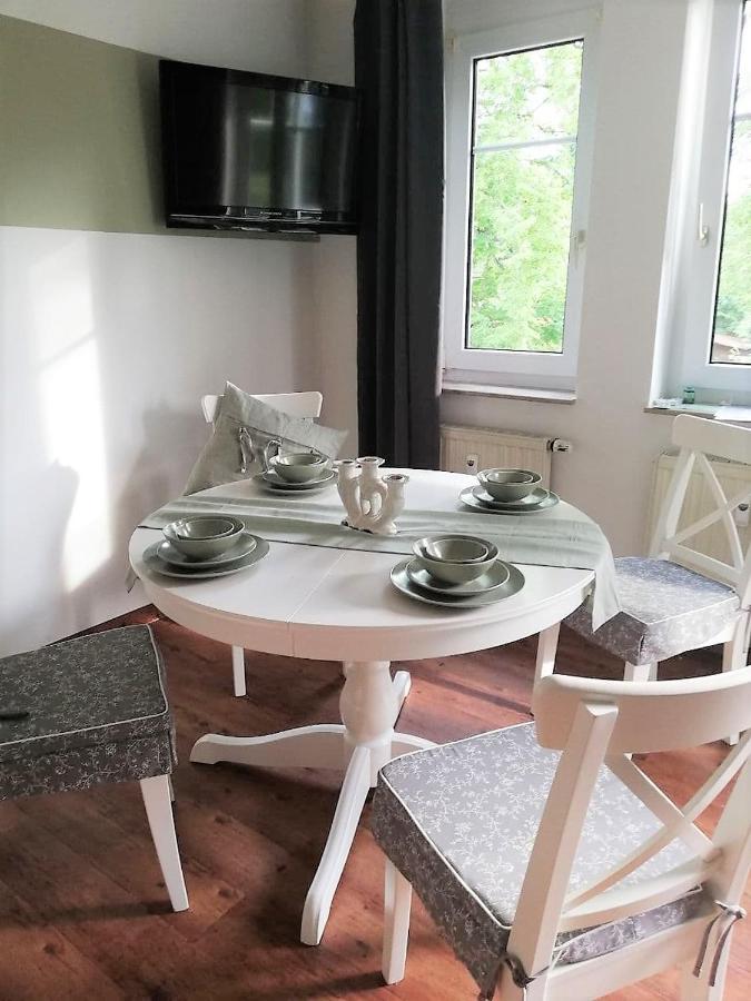 Ferienwohnung Am Kurpark Bad Klosterlausnitz Buitenkant foto